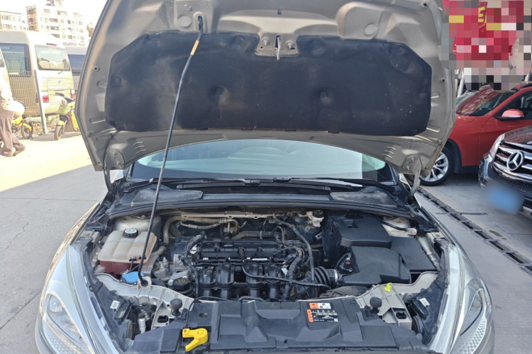 Ford Focus 2018 car image #25