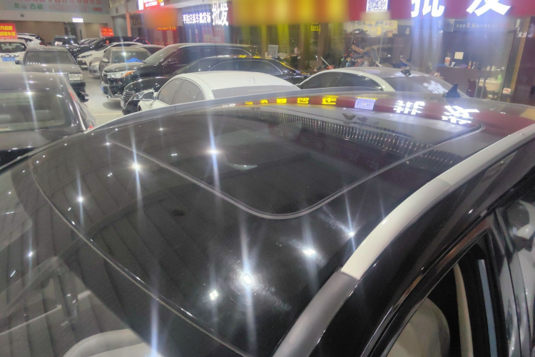 Wuling Asta 2021 #25 Wuling Asta 2021 صورة سيارة #25