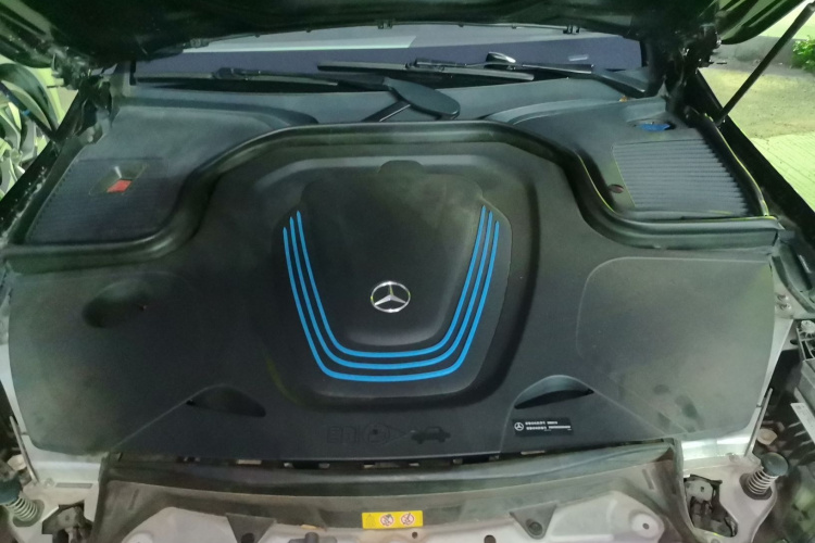 Mercedes-Benz 2022 car image #25