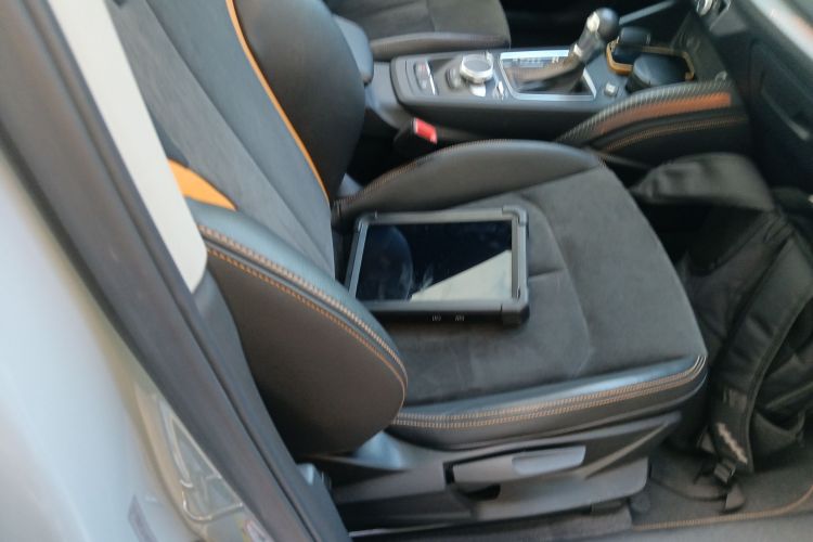 Q2L e-tron 2022 car image #25