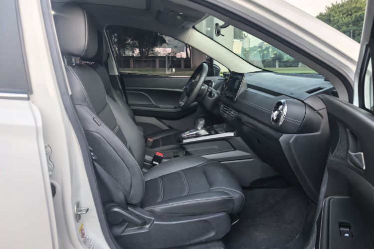 BYD Yuan New Energy 2021 car image #25