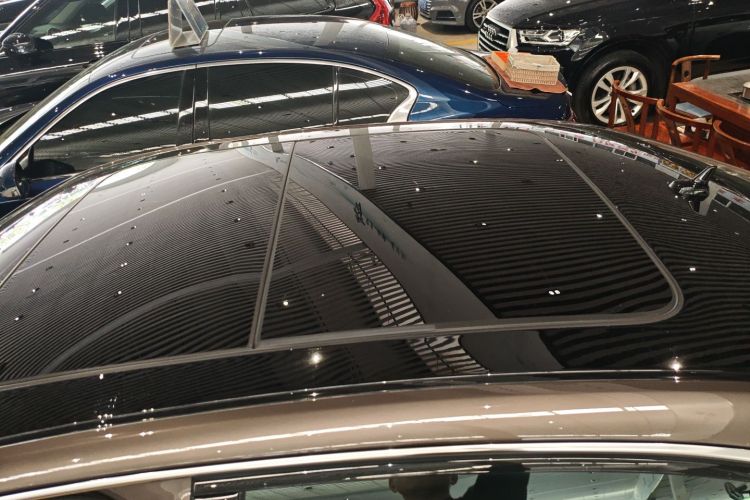 Audi A8 2016 car image #25