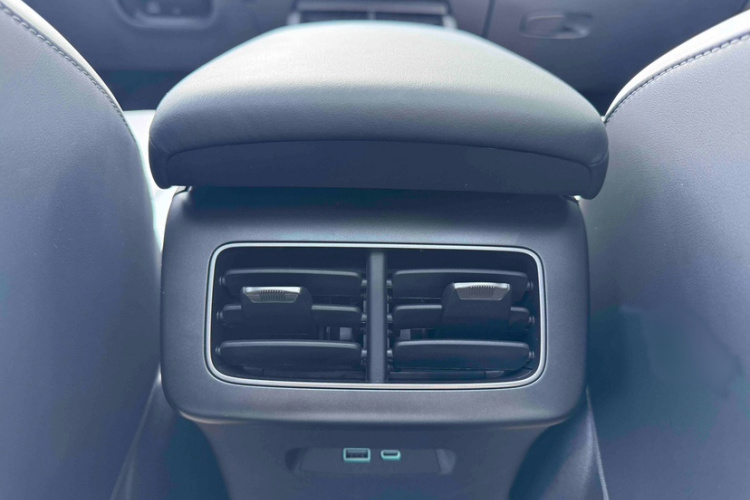 BYD Seal 06 New Energy 2025 #25 BYD Seal 06 New Energy 2025 car image #25