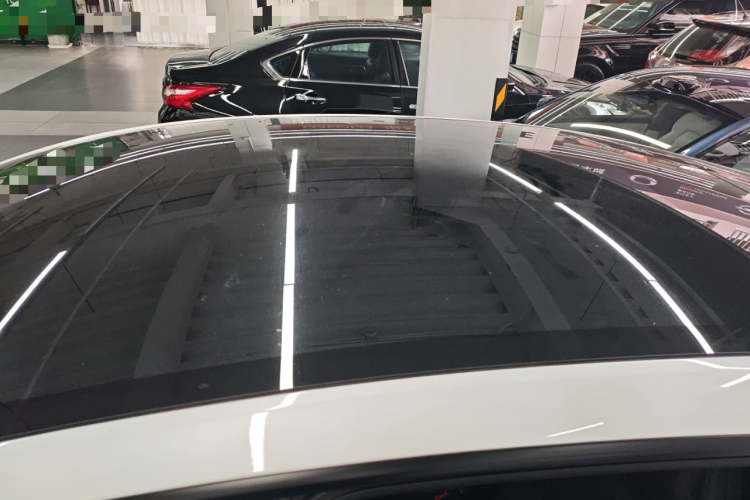 特斯拉 Model Y L 2025 汽车图片 #25