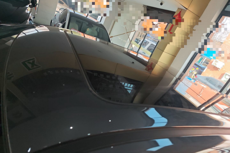 Changan UNI-Z PHEV 2025 car image #25