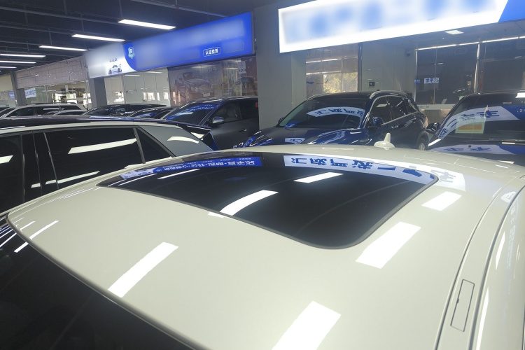 Mercedes-Benz CLS Class 2017 car image #25