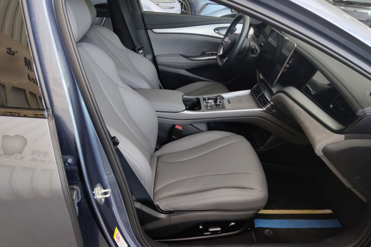 BYD Seal 07 DM-i 2025 #25 BYD Seal 07 DM-i 2025 immagine di auto #25