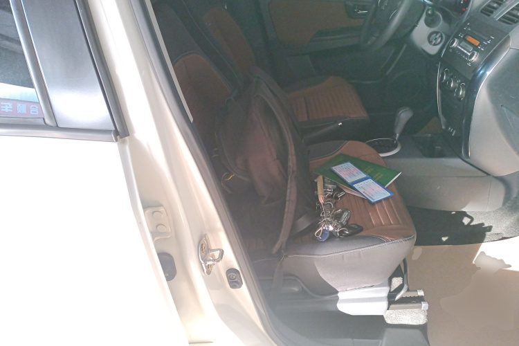 铃木 天语 SX4 2016 汽车图片 #25