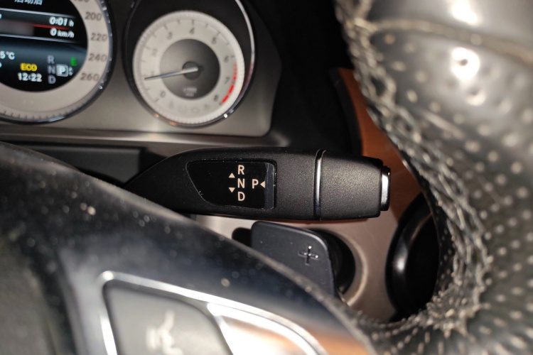 Mercedes-Benz GLK Class 2015 imagem de carro #25