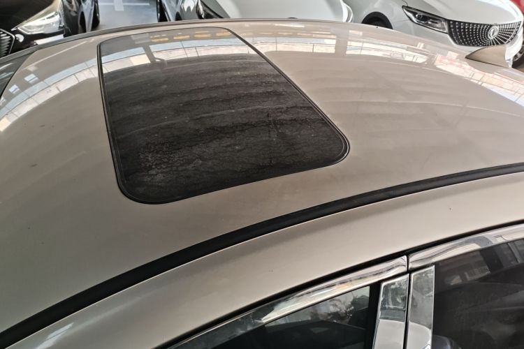 GEELY Emgrand 2019 car image #25