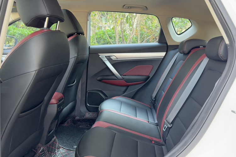GEELY Coolray 2020 car image #25