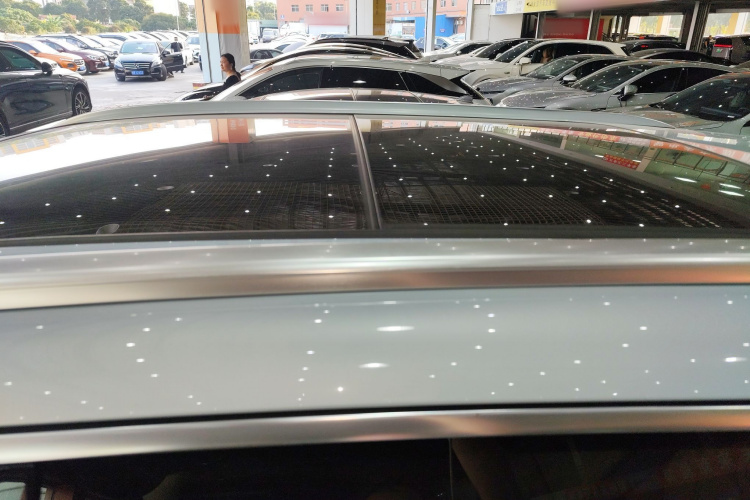 BYD SongL DM-i 2025 #25 BYD SongL DM-i 2025 car image #25