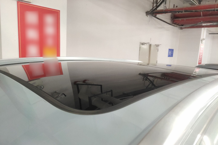 BYD SongL DM-i 2025 #25 BYD SongL DM-i 2025 car image #25