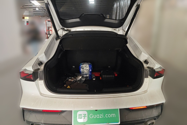 Changan UNI-V 2023 car image #25