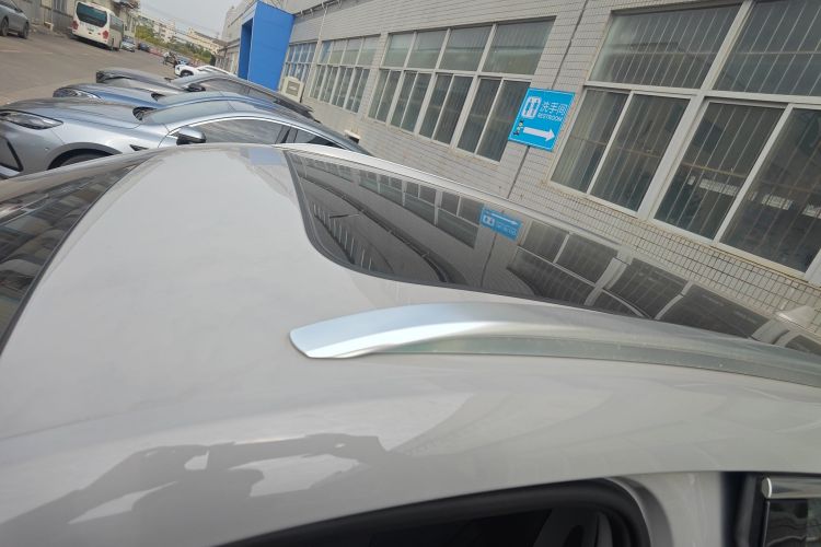 BYD Sea Lion 05 DM-i 2025 image de voiture #25