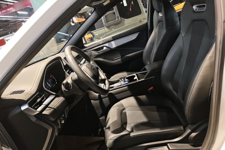 JAC A5 PLUS 2023 immagine di auto #25