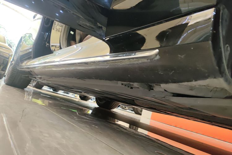 Mercedes-Benz E Class New Energy 2022 car image #25