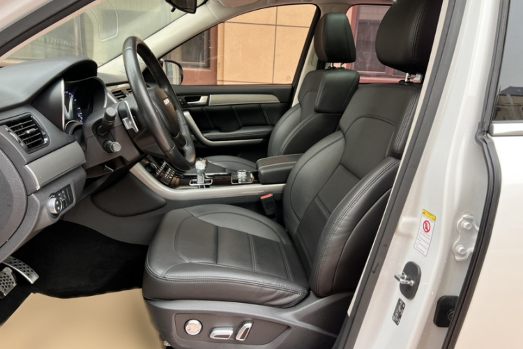 Haval H8 2018 car image #25