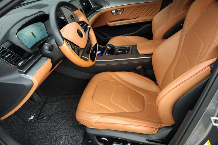 BYD Han 2023 car image #25