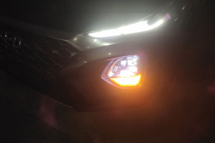Hyundai Santa Fe 2022 car image #25