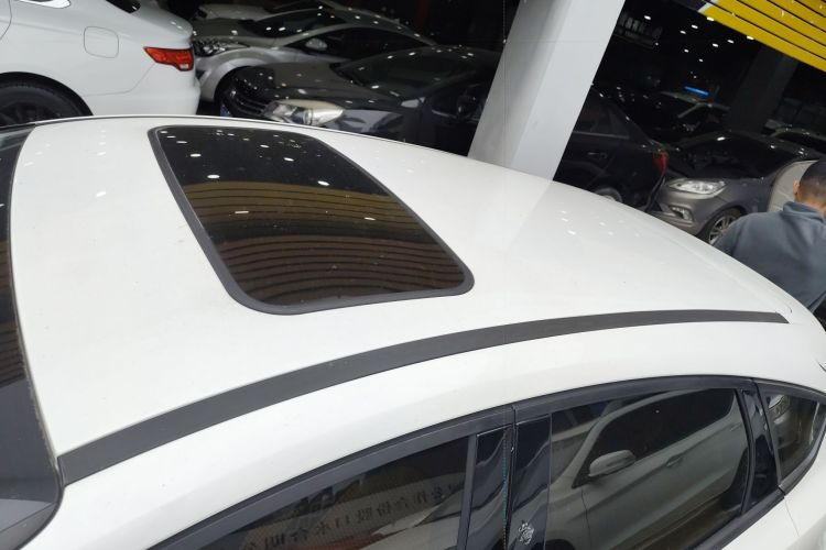 Ford Focus 2014 car image #25