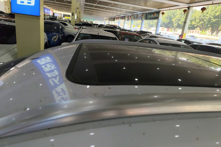 BYD SongL DM-i 2025 car image #25