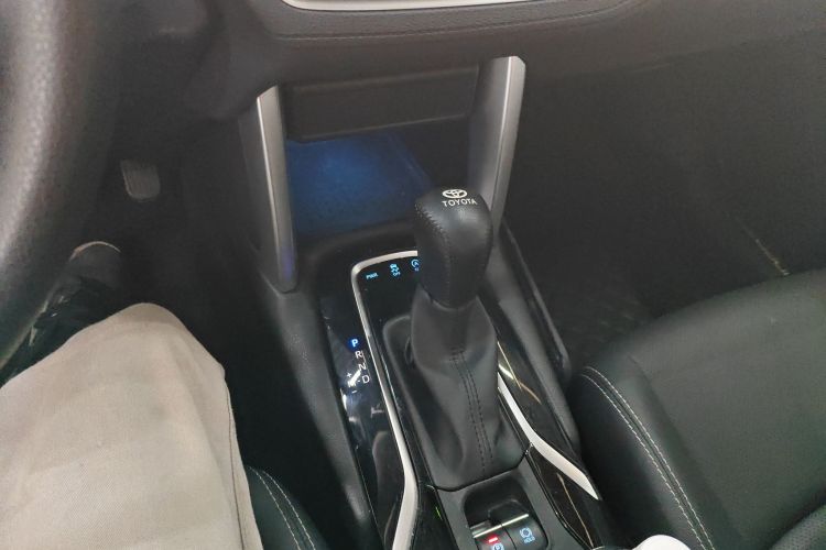 Toyota Frontlander 2022 car image #25