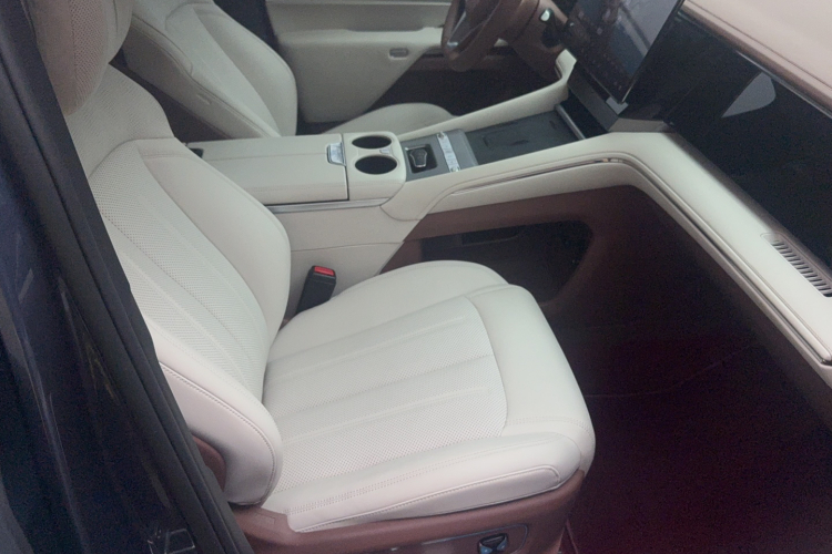 BYD Xia 2025 imagen de coche #25