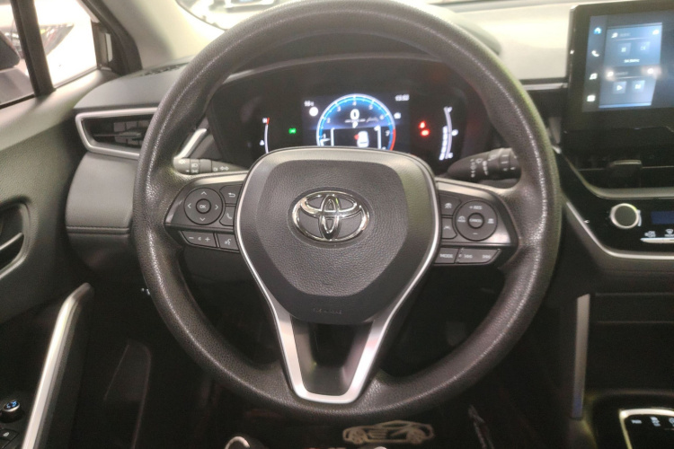 Toyota Frontlander 2023 #25 Toyota Frontlander 2023 immagine di auto #25