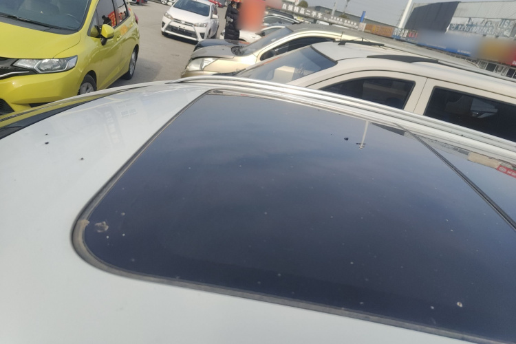 Suzuki S-Cross 2014 immagine di auto #25