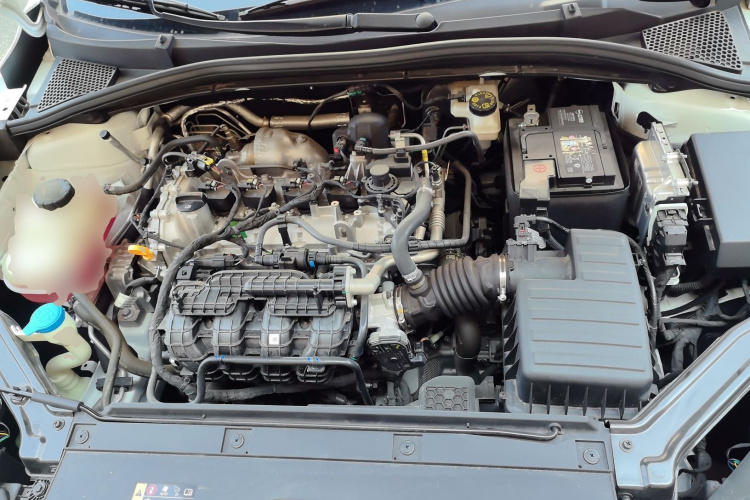 Roewe i5 2023 изображение автомобиля #25