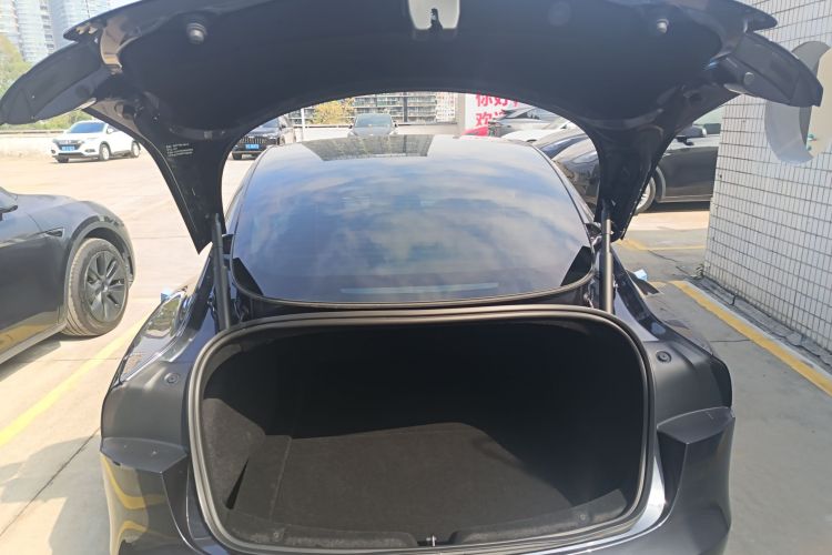 Tesla Model 3 2024 immagine di auto #25