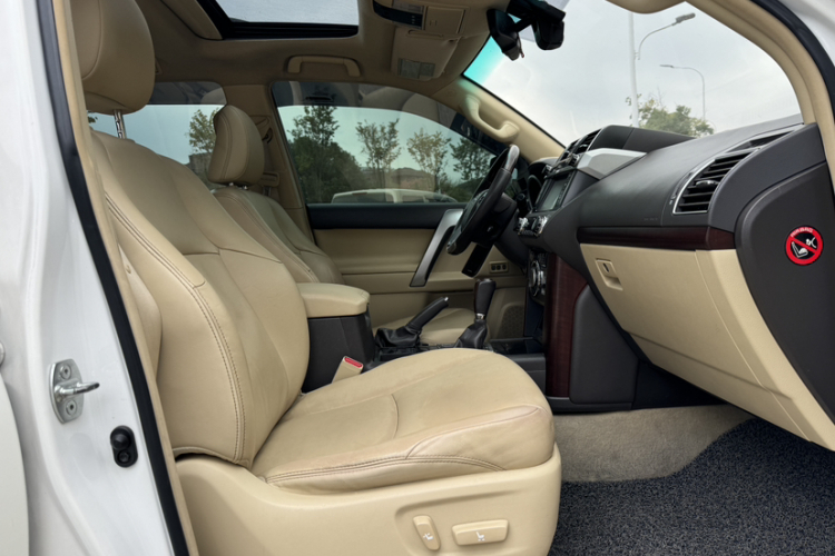 Toyota Land Cruiser Prado 2014 #25 Toyota Land Cruiser Prado 2014 car image #25