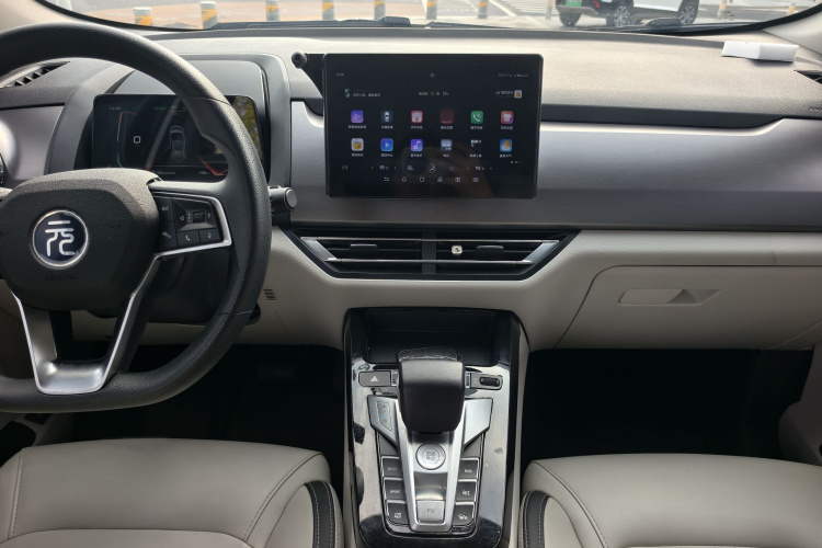 BYD Yuan Pro 2022 immagine di auto #25