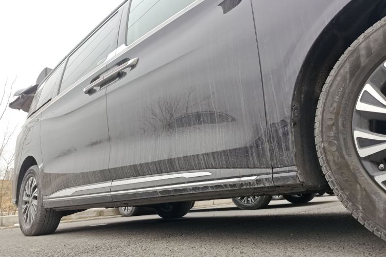 HongQi HQ9 PHEV 2024 #25 HongQi HQ9 PHEV 2024 car image #25