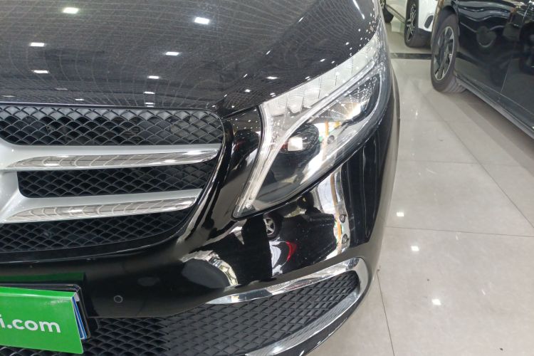 Mercedes-Benz V Class 2022 #25 Mercedes-Benz V Class 2022 car image #25