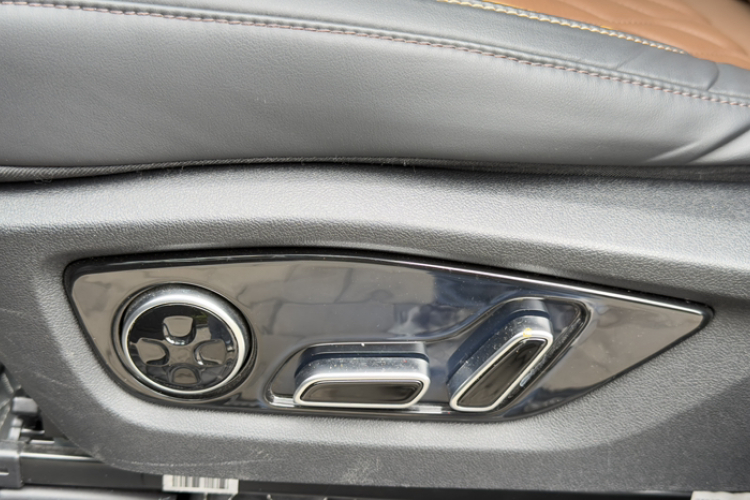 BYD Tang New Energy 2022 car image #25