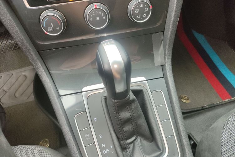 Volkswagen Golf 2020 #25 Volkswagen Golf 2020 immagine di auto #25