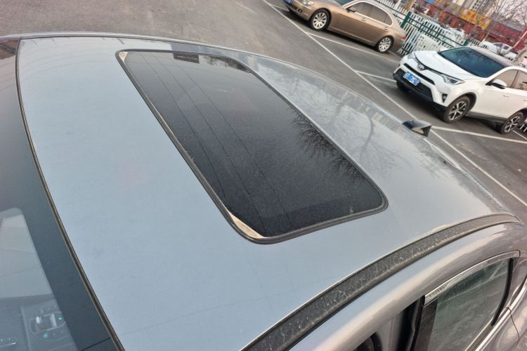 BYD Seal 05 DM-i 2025 #25 BYD Seal 05 DM-i 2025 immagine di auto #25