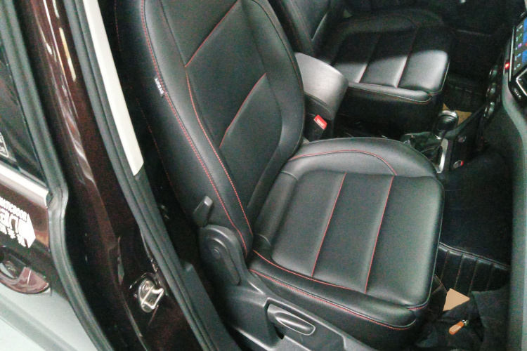 Volkswagen Sharan 2019 immagine di auto #25