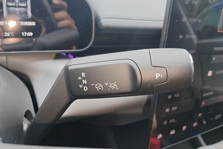 极氪 极氪007 2024 汽车图片 #25