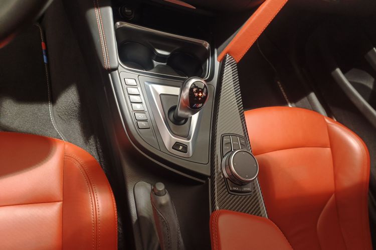 宝马 宝马M4 2018 汽车图片 #25