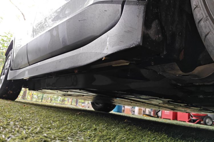 Toyota C-HR EV 2021 car image #25