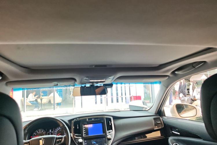 丰田 皇冠 2018 汽车图片 #25