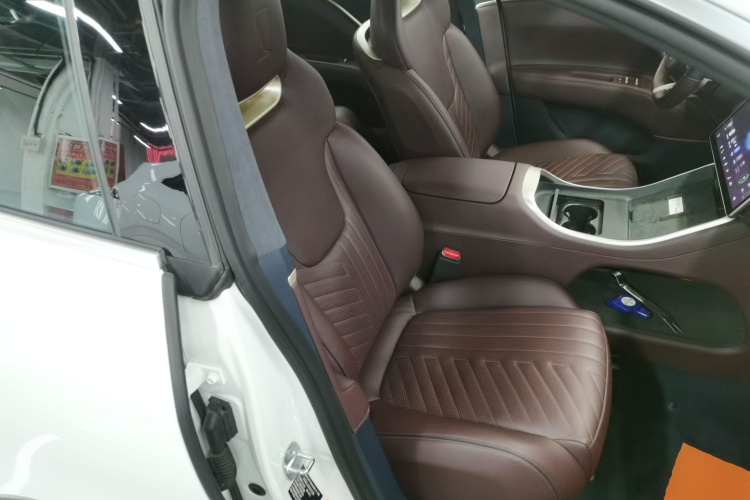 Avatr 11 2024 imagen de coche #25