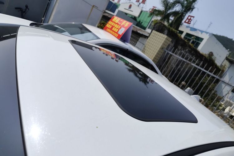 Emgrand GL 2019 #25 Emgrand GL 2019 car image #25