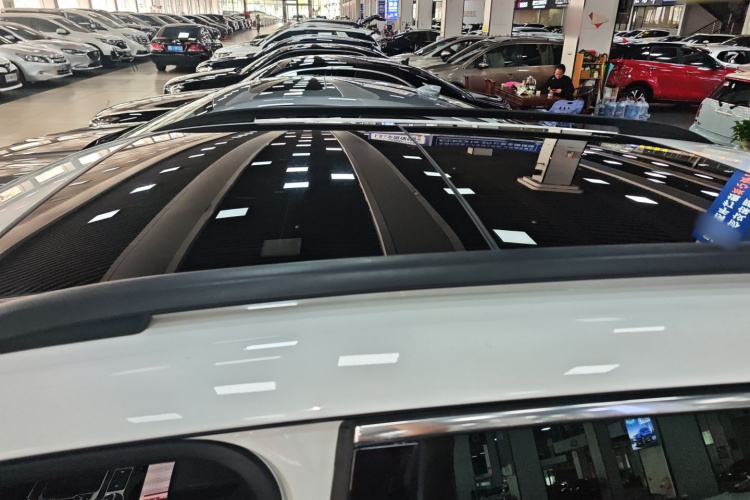 Volkswagen Touareg 2016 car image #25