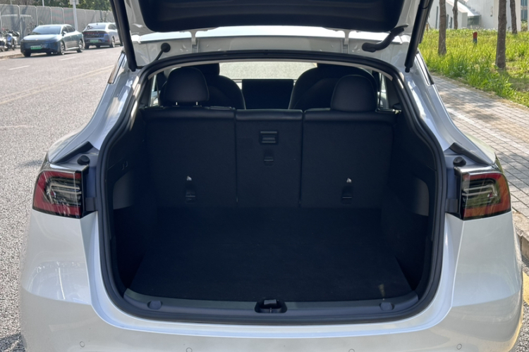 特斯拉 Model Y 2022 汽车图片 #25