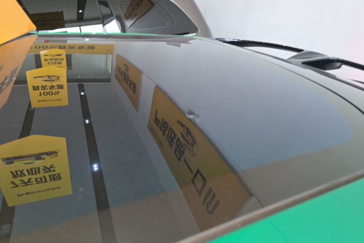 MI YU7 2025 car image #25