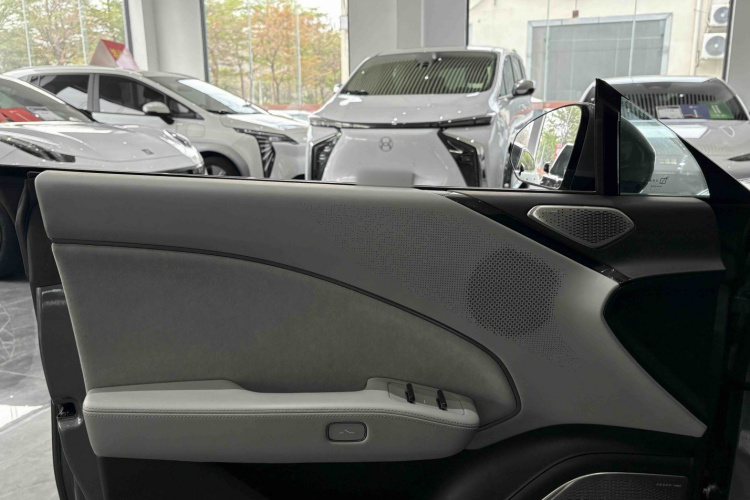 极氪 极氪007 2024 汽车图片 #25